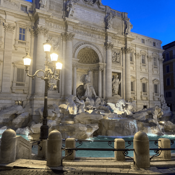 Picture of the Trevi Fountain